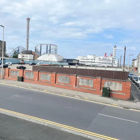 The Place By Sasco - Free Parking Blackpool Exterior photo